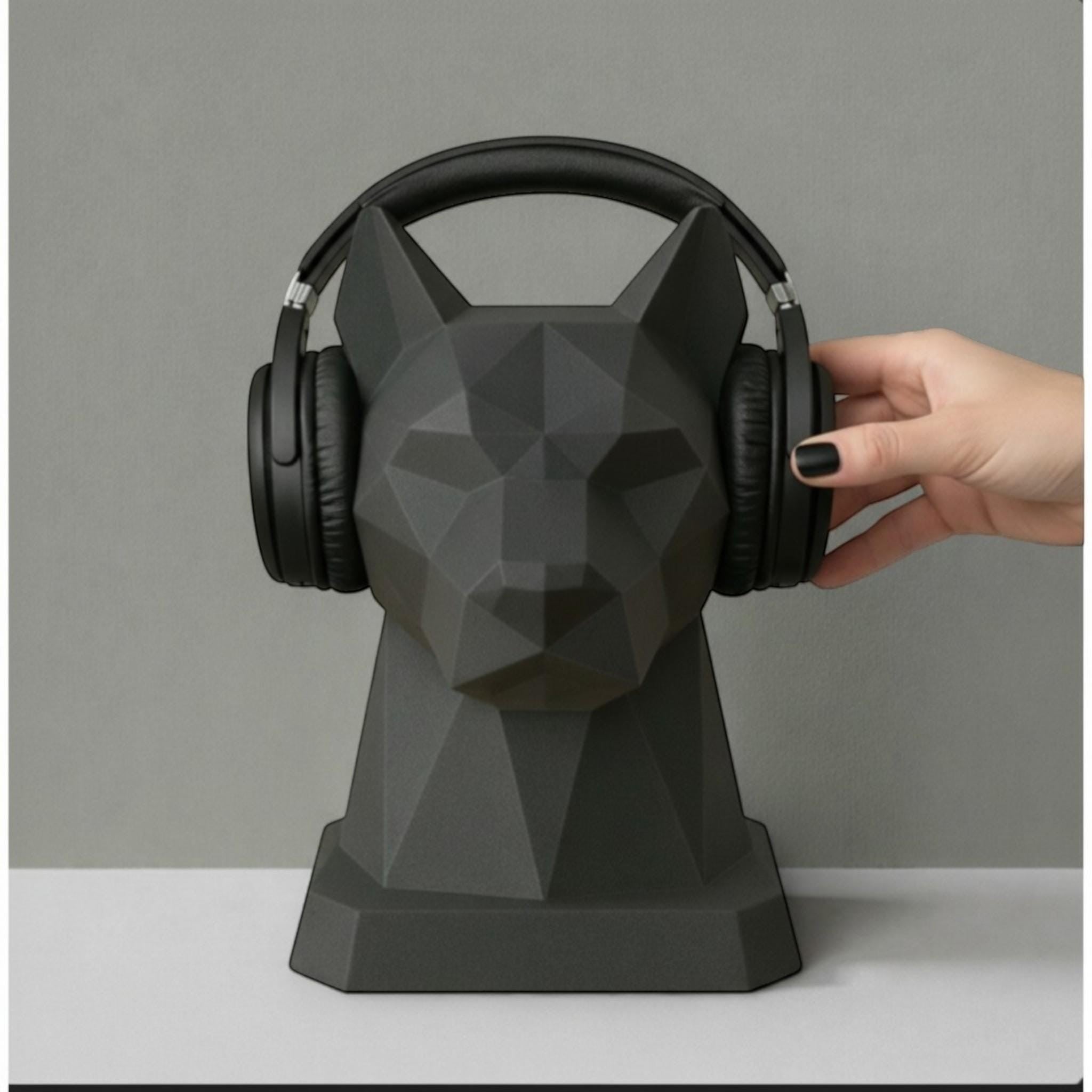 {{ product.title }} – 3D Printed Headphone Stand