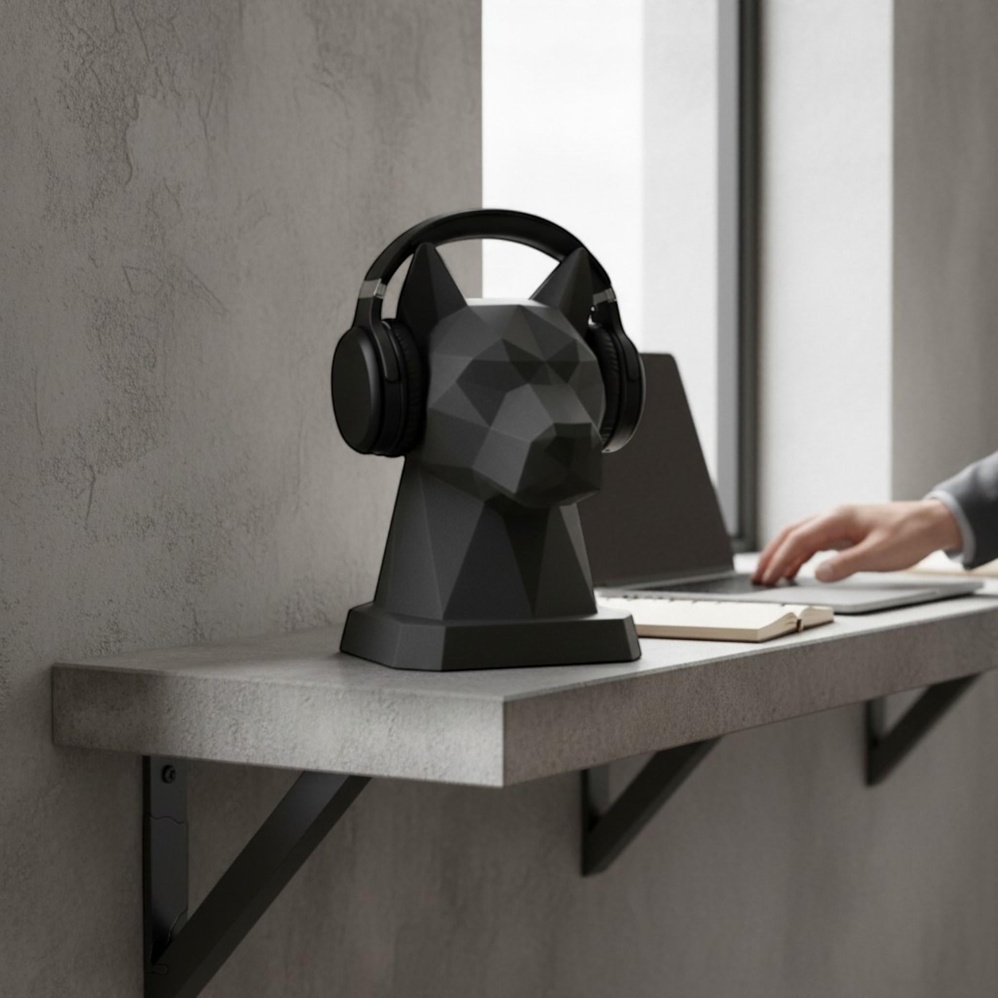 {{ product.title }} – 3D Printed Headphone Stand