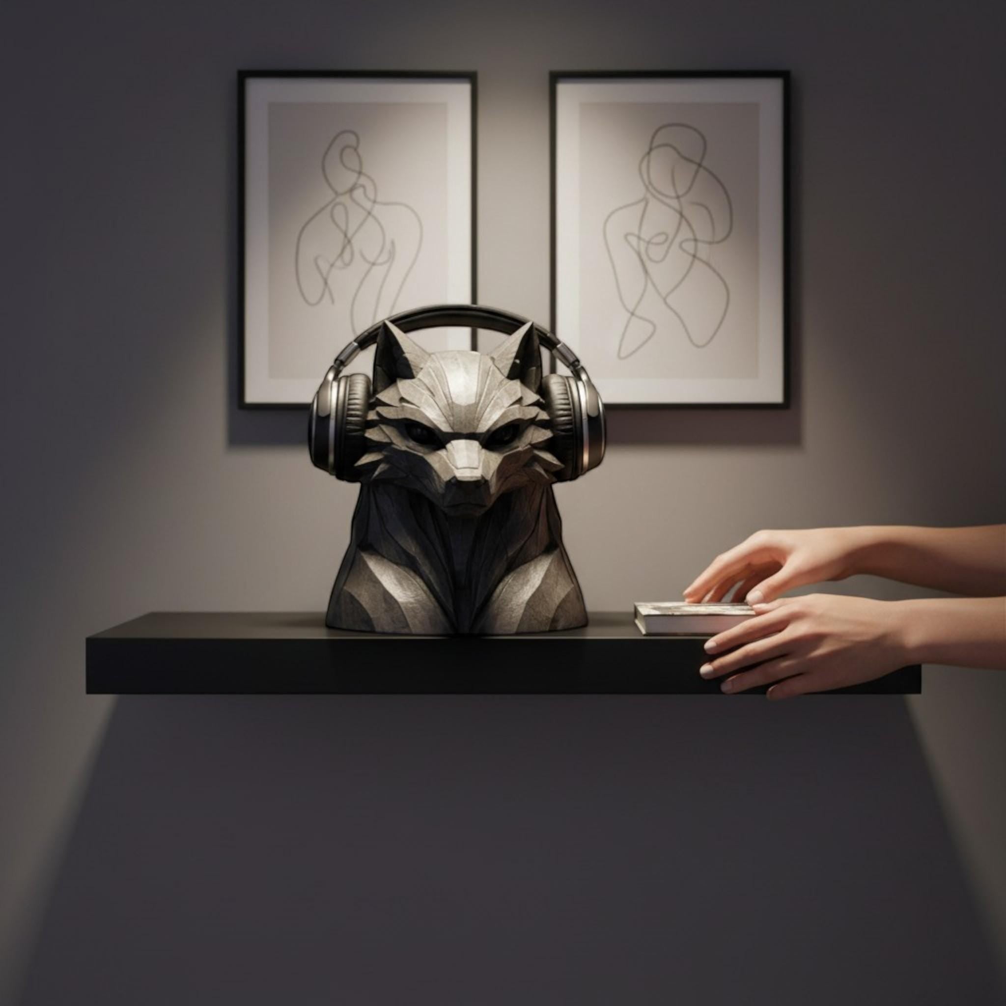{{ product.title }} – 3D Printed Headphone Stand