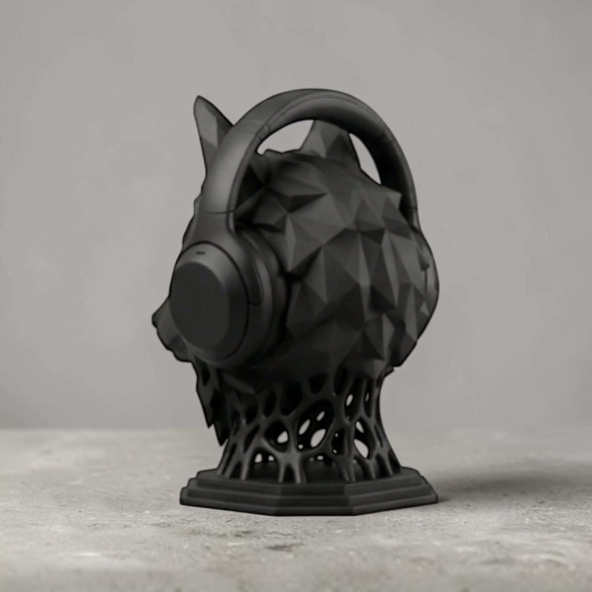 {{ product.title }} – 3D Printed Headphone Stand