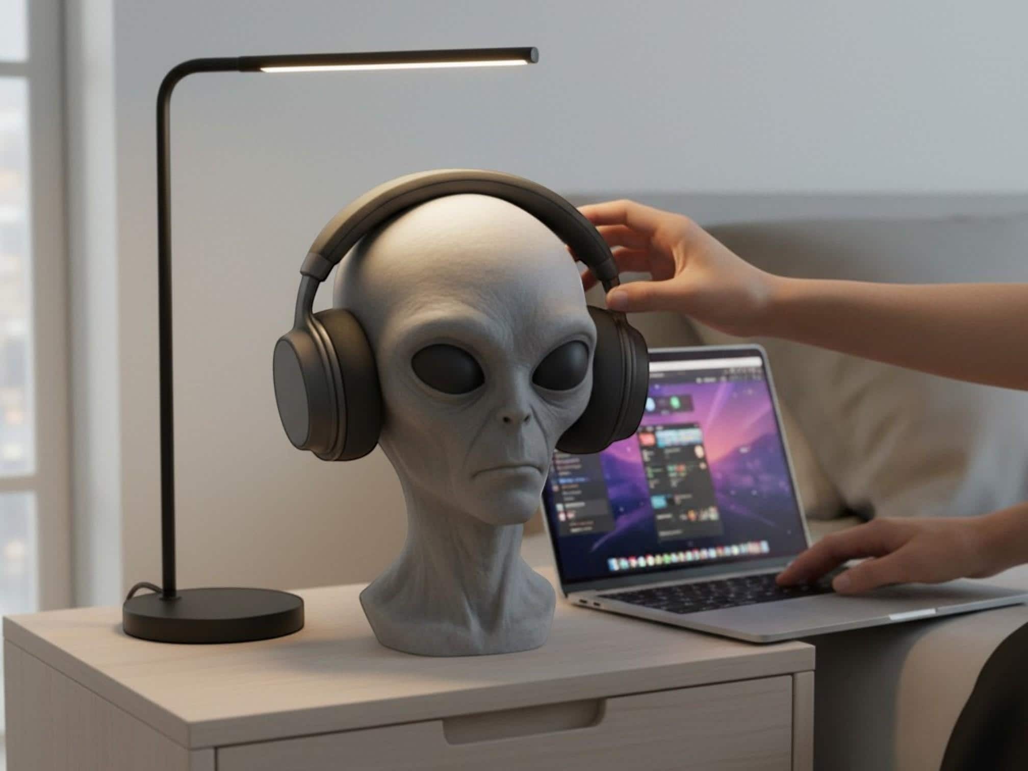 {{ product.title }} – 3D Printed Headphone Stand