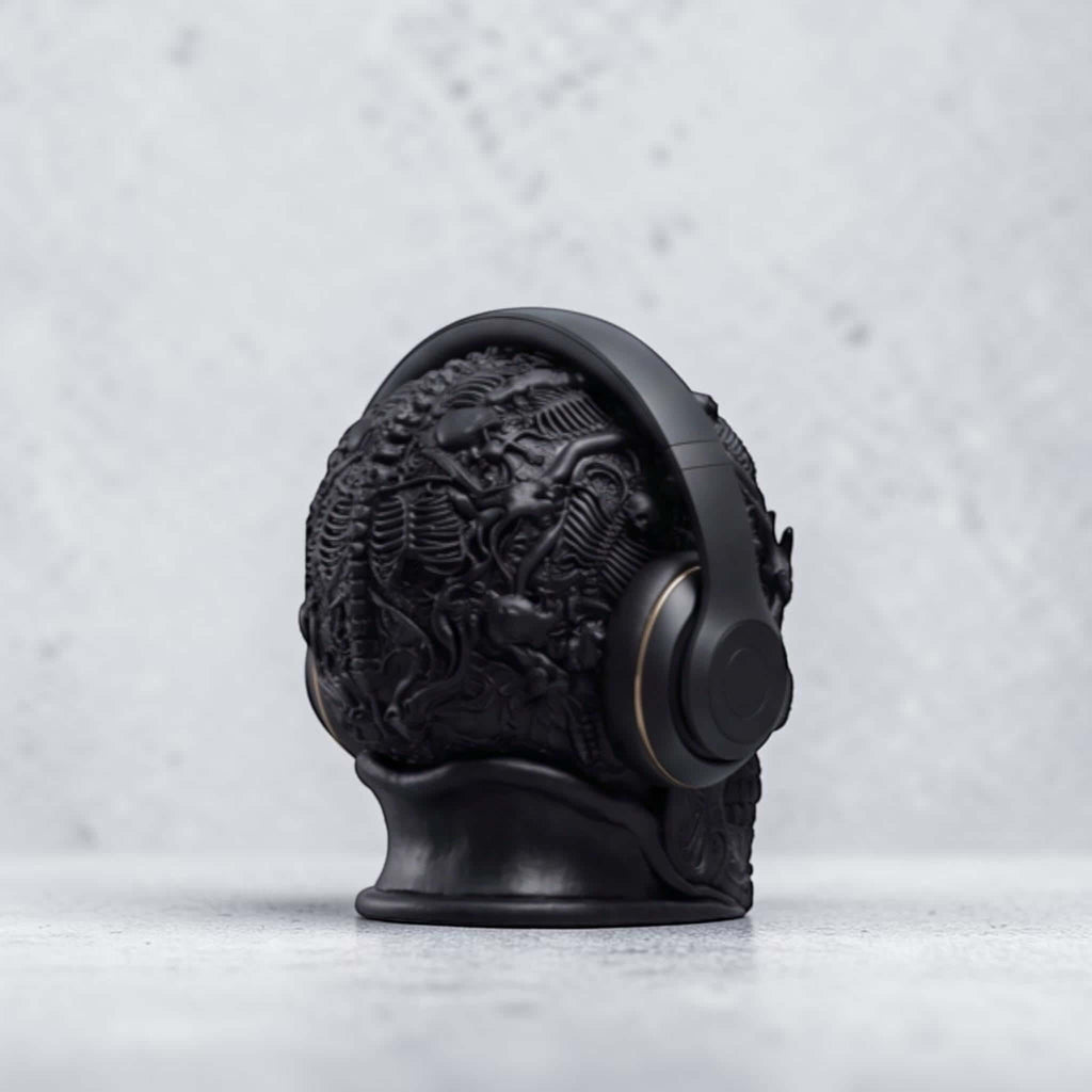 {{ product.title }} – 3D Printed Headphone Stand
