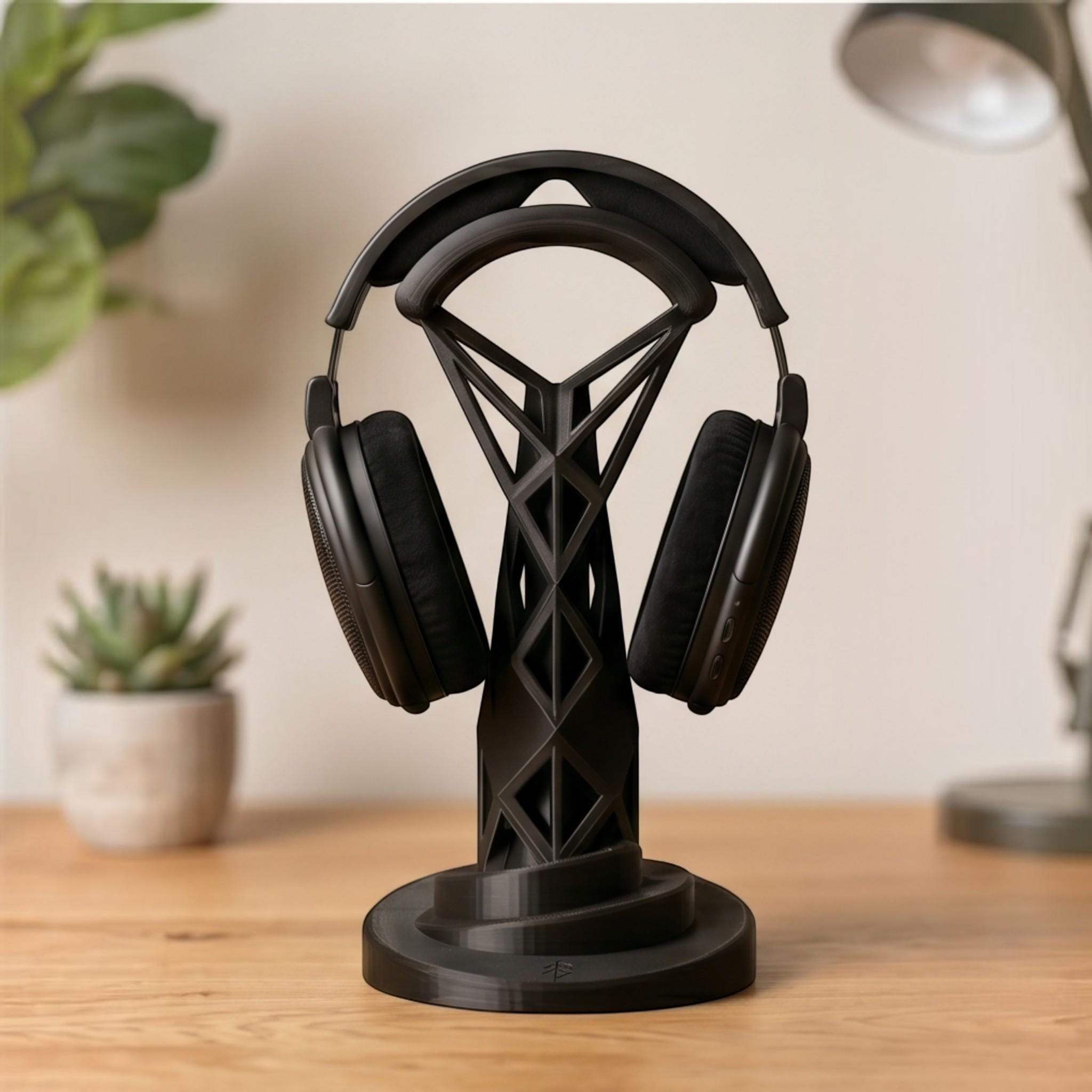 Geometric Headphone Stand – 3D Printed Black Gaming Desk Organizer – 3D printed headphone stand detail 4
